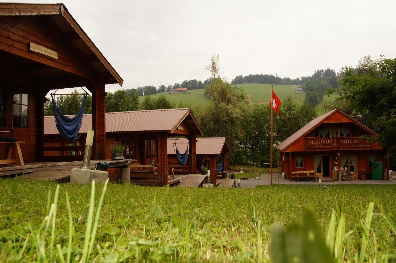 Villa Donkey Chalet Degersheim Екстериор снимка